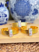 Load image into Gallery viewer, Shimmery Summer Statement Bangle
