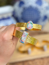 Load image into Gallery viewer, Marbled Summer Bangle - Teardrop