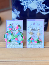 Load image into Gallery viewer, The Spring Bouquet - Scalloped Teardrop