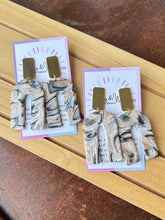 Load image into Gallery viewer, Marbled Golden Sand Collection - Large Arch