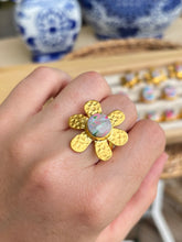 Load image into Gallery viewer, Shimmery Summer Flower Ring