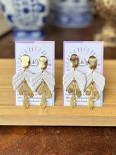 Load image into Gallery viewer, Whispered White - Half Scallop & Gold Leaf