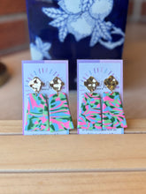 Load image into Gallery viewer, The Spring Bouquet - Marbled Rectangle