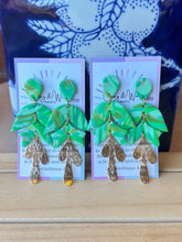 Load image into Gallery viewer, The Green Garden - Double Scallops & Gold Leaf