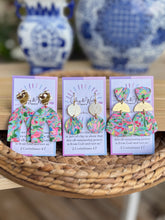 Load image into Gallery viewer, Marbled Summer Collection - Statement Arch