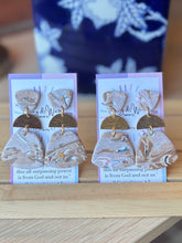 Load image into Gallery viewer, The Cream Rose - Marbled Bell