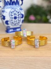 Load image into Gallery viewer, Shimmery Summer Statement Bangle