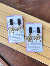 Load image into Gallery viewer, Statement Black - Small Brass Flower