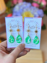 Load image into Gallery viewer, The Green Garden - Small Drop & Fishhook