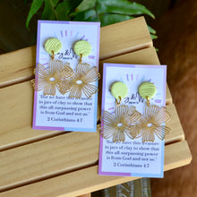 Load image into Gallery viewer, Yellow Sunshine - Brass Flower