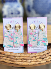 Load image into Gallery viewer, The Morning Glory - Rectangle & Circle Post