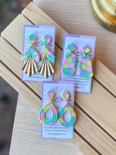 Load image into Gallery viewer, The Pastel Primrose - Arrow and Gold Fan