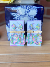 Load image into Gallery viewer, The Pastel Primrose - Marbled Oval & Gold