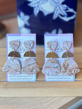 Load image into Gallery viewer, The Cream Rose - Marbled Bell