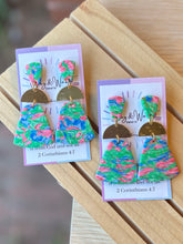 Load image into Gallery viewer, The Front Porch Flowers - Bell & Gold