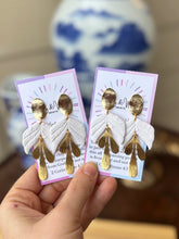 Load image into Gallery viewer, Whispered White - Half Scallop & Gold Leaf