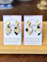 Load image into Gallery viewer, Calico Collection - Small Drop
