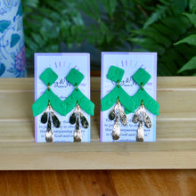 Load image into Gallery viewer, Garden Green - Gold Leaf
