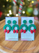 Load image into Gallery viewer, Green Wreath with Red Bow
