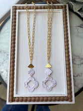Load image into Gallery viewer, White &amp; Pearl Statement Necklace
