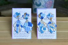 Load image into Gallery viewer, Blue Kaleidoscope - Scalloped Dangle
