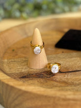 Load image into Gallery viewer, The Jessie Collection - Small Oval Ring
