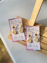 Load image into Gallery viewer, The Sand Dollar Collection - Small Sand Dollars &amp; Fishhook
