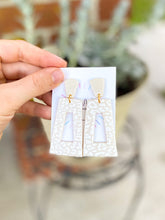 Load image into Gallery viewer, The Daina - White Pearl Long Rectangle
